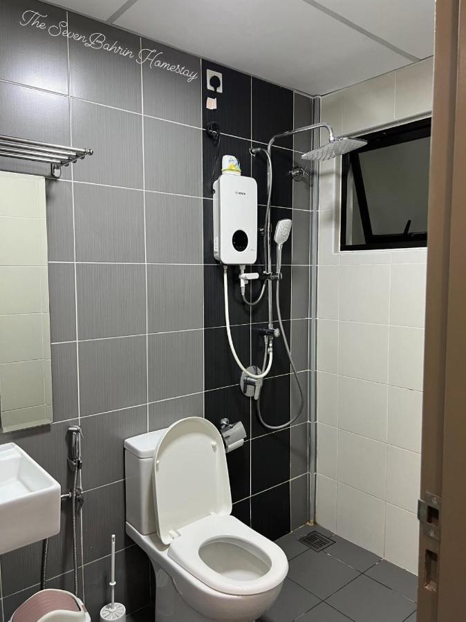 Thesevenbahrin Homestay Seri Kembangan Exterior photo
